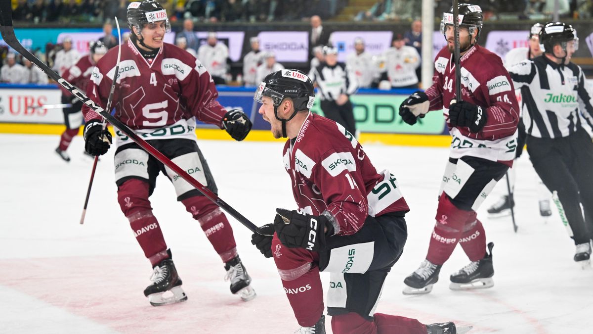 Sparta zabojuje o finále Spengler Cupu proti výběru americké univerzitní ligy